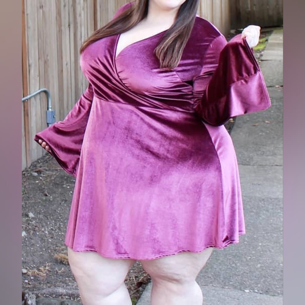 ASOS Plus Flute Sleeve Skater Dress - Picture 1 of 4